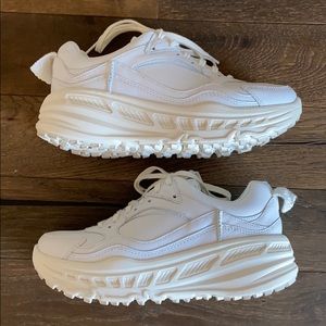 Chunky UGG sole sneaker